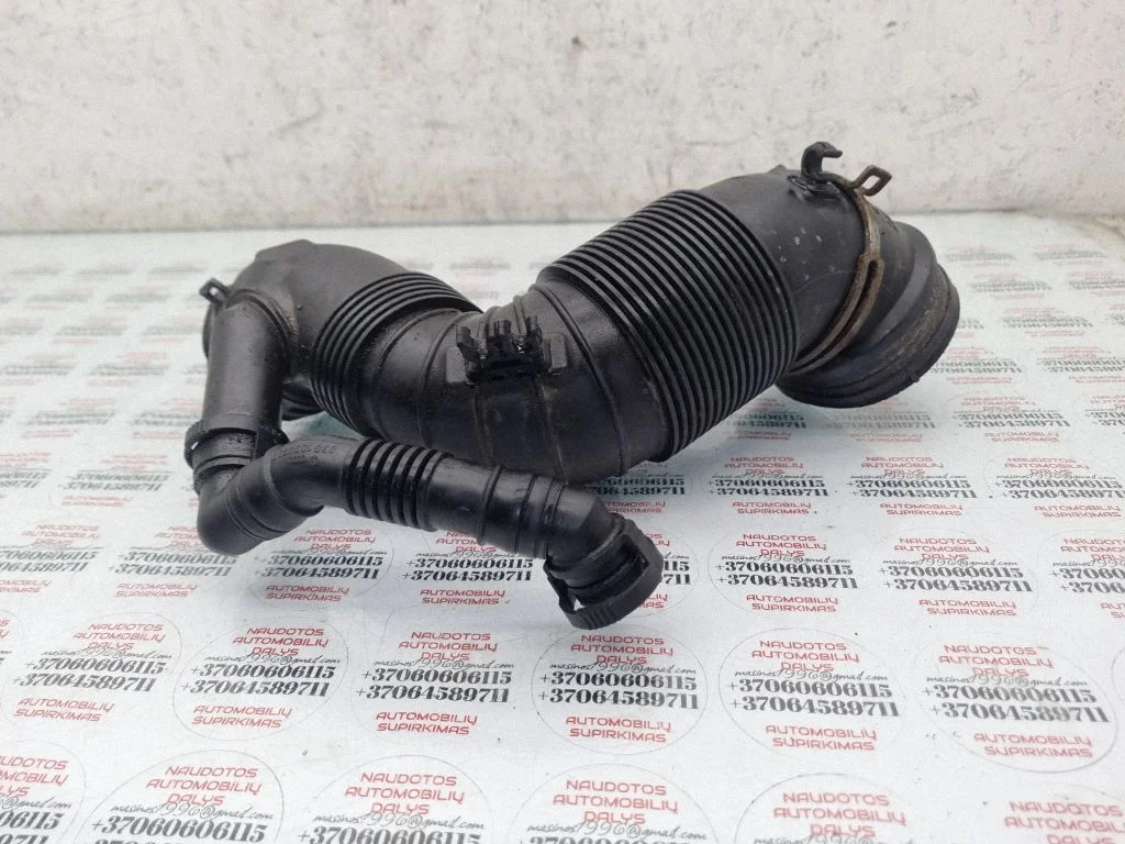 Air intake hose/pipe 3C0129654P