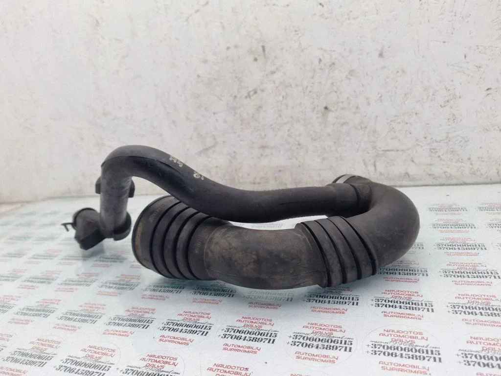 Air intake hose/pipe 028103493AD