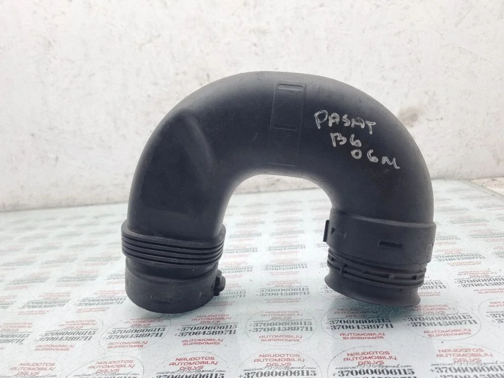 Air intake hose/pipe 1K0129618AT