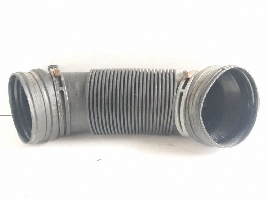 Õhu sisselaske voolik (-ud)/ toru (-d) 1K0129684L