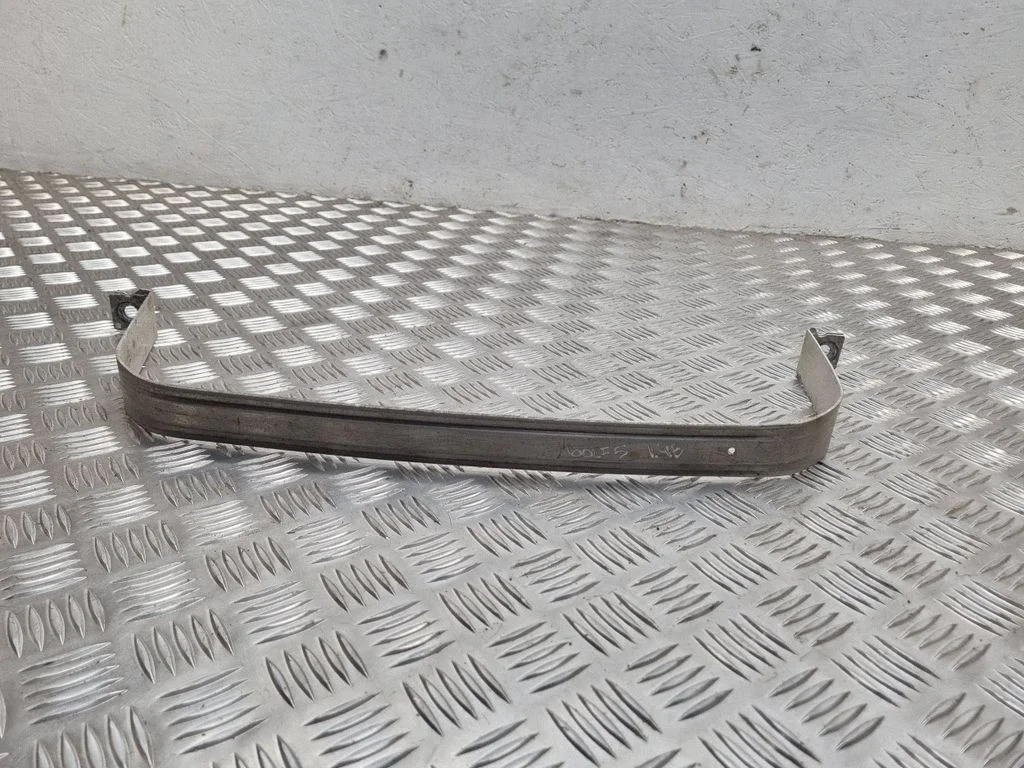 Mocowanie zbiornika paliwa – Volkswagen Golf Plus (2005-2013)
