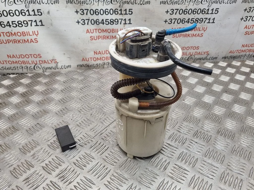 Kütusepump (paagis) 8Z0919051
