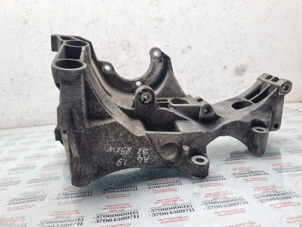 Generaatori kronstein – Audi A4 S4 B7 8E 8H (2005-2008)