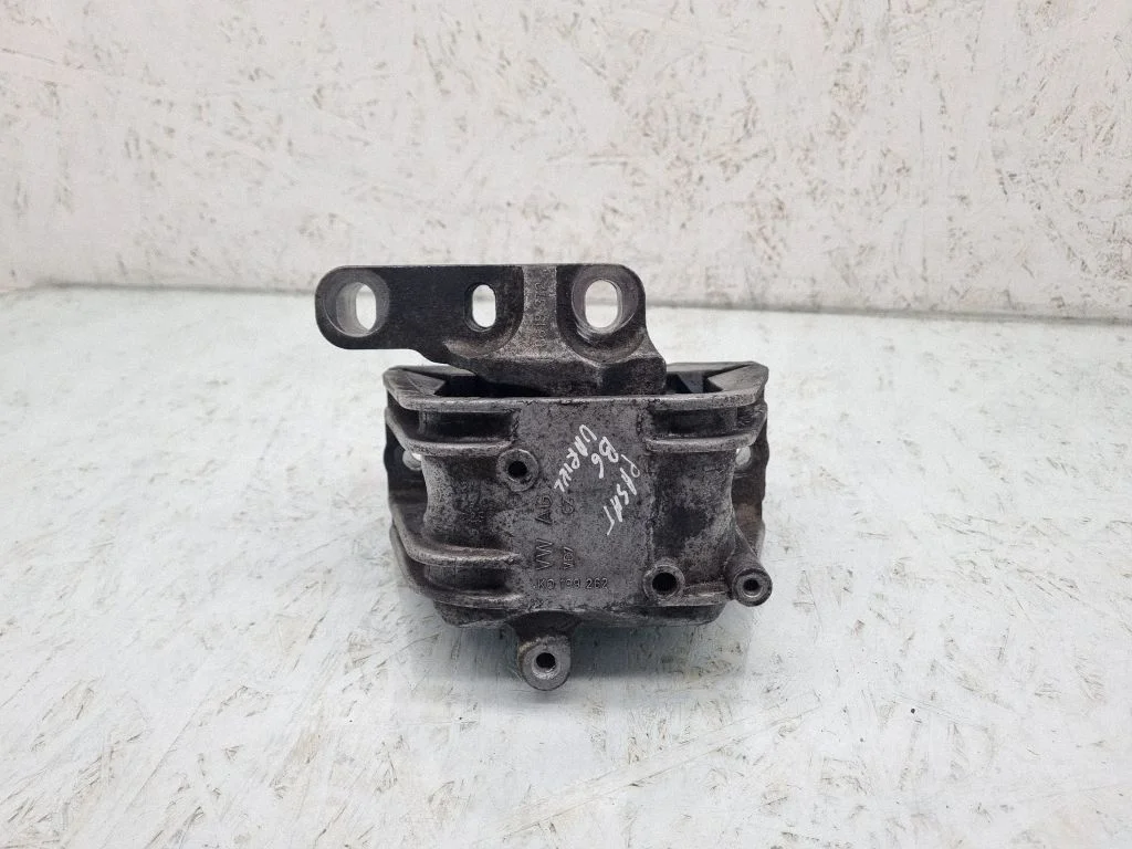 Dzinēja spilvens 1K0199262