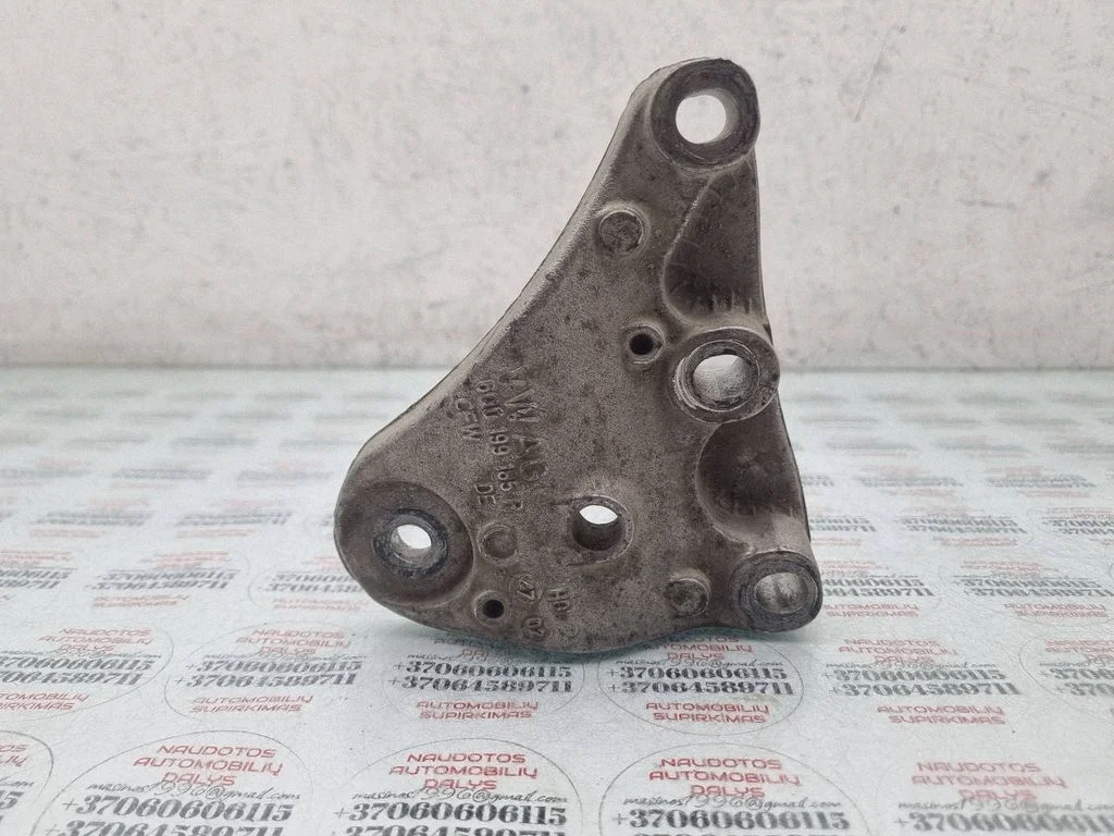 Engine mounting bracket – Volkswagen Polo (2002-2005)