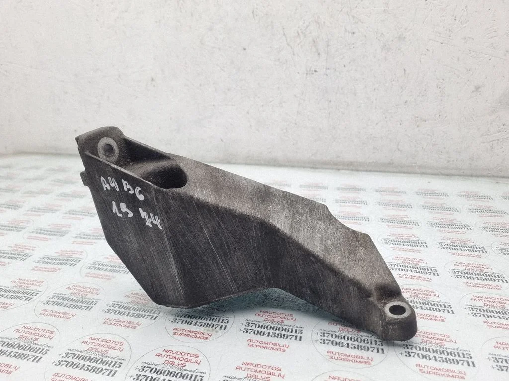 Engine mounting bracket 8E0199307A