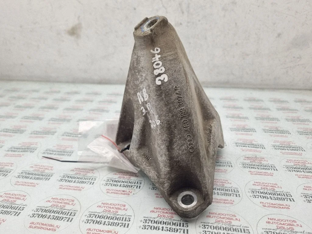 Dzinēja stiprinājuma kronšteins – Audi A8 S8 D3 4E (2002-2009)