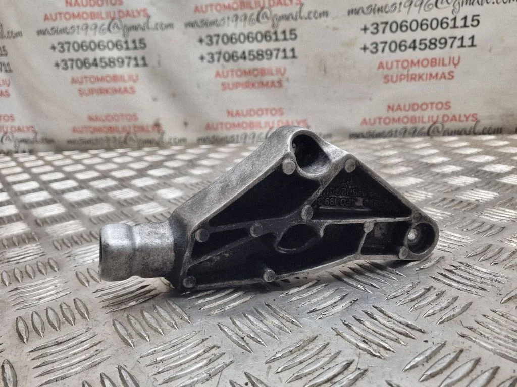 Mootori kinnituskronstein 4F0199343K