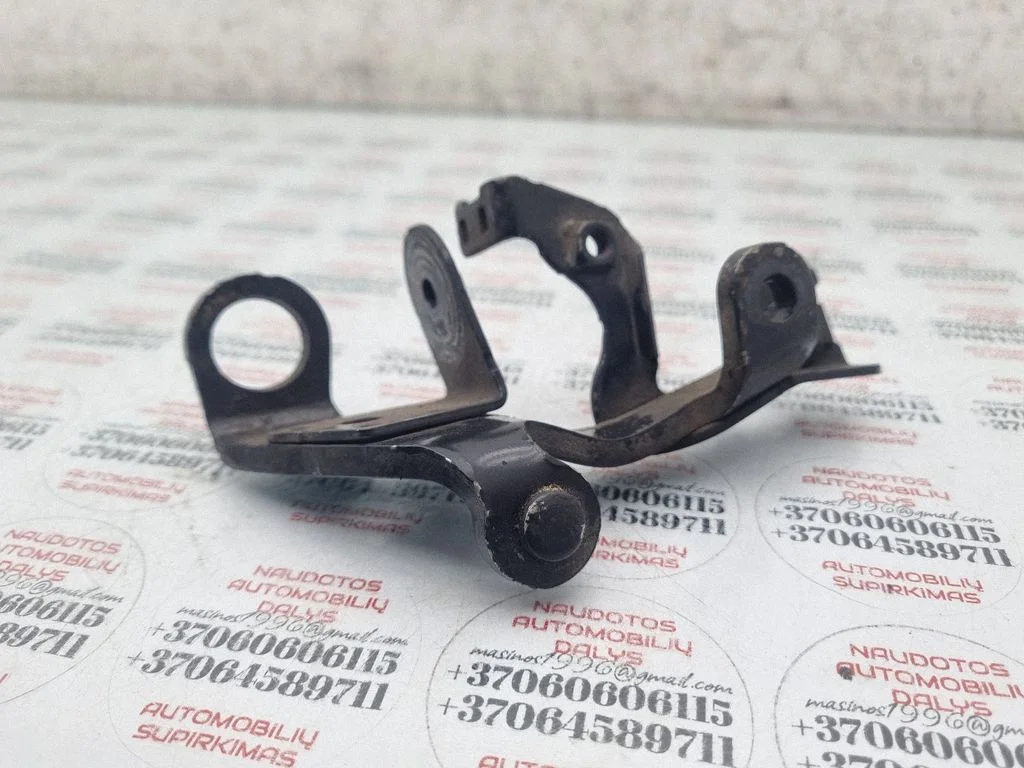 Engine mounting bracket – Volkswagen Golf Plus (2005-2013)