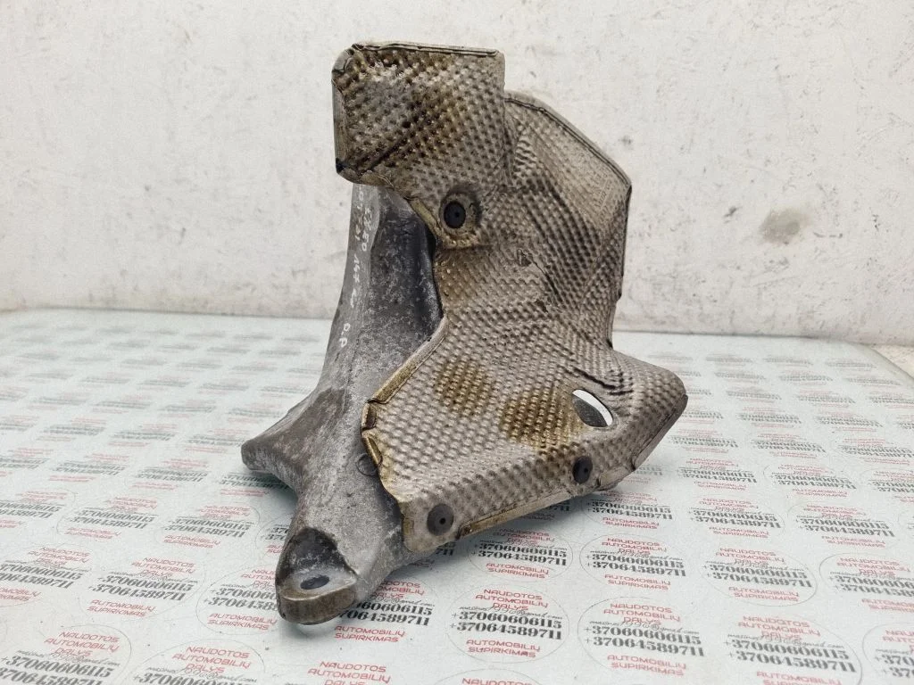 Mootori kinnituskronstein – Seat Exeo (3R) (2008-2013)