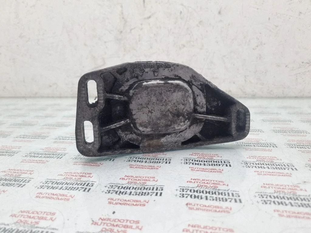 Engine mounting bracket 8D0199335Q