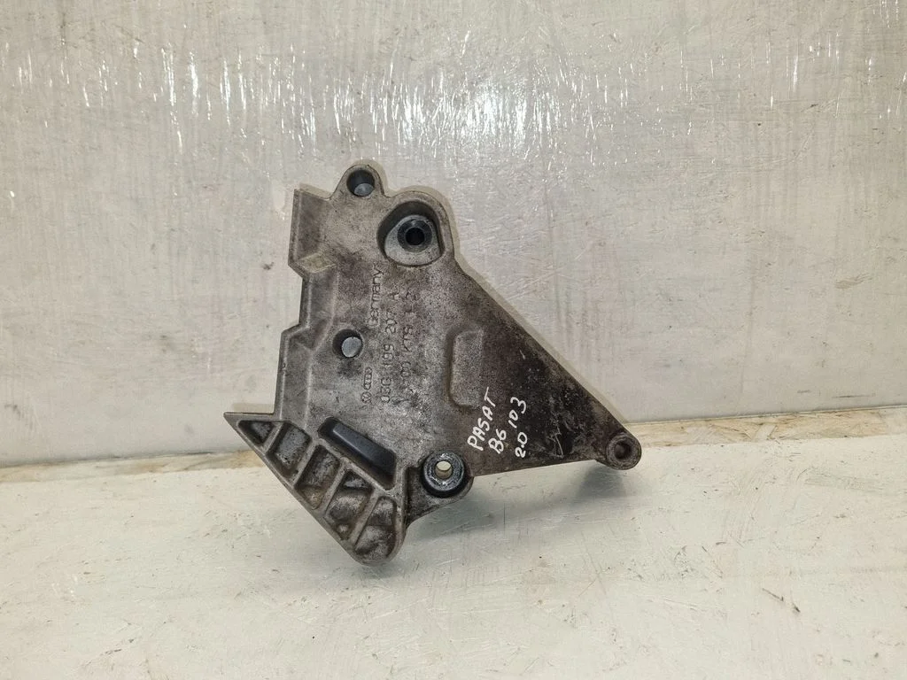 Engine mounting bracket – Volkswagen Passat B6 (2005-2010)