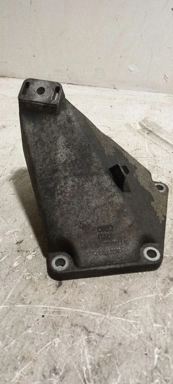 Engine mounting bracket 4B0199307C