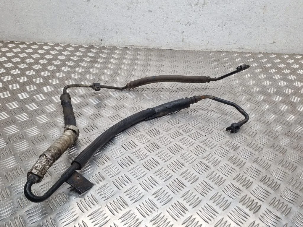 Power steering hose/pipe/line
