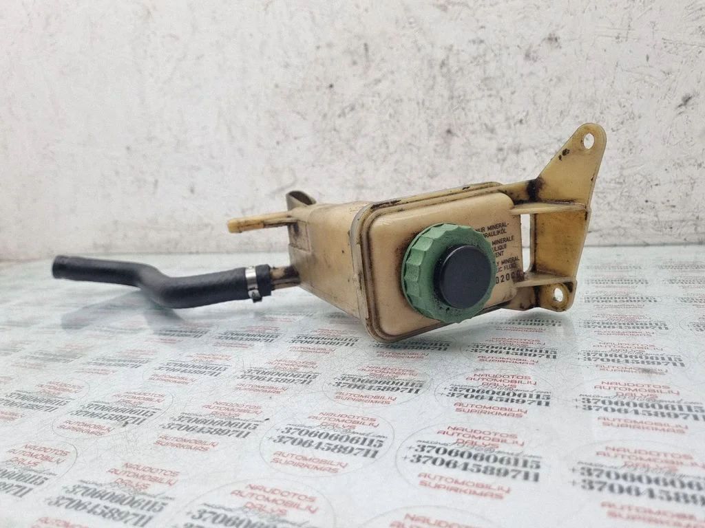 Power steering fluid tank/reservoir 8D0422373C