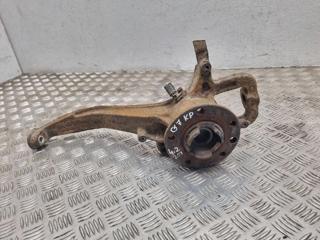 Front wheel hub spindle knuckle – Audi Q7 4L (2005-2015)