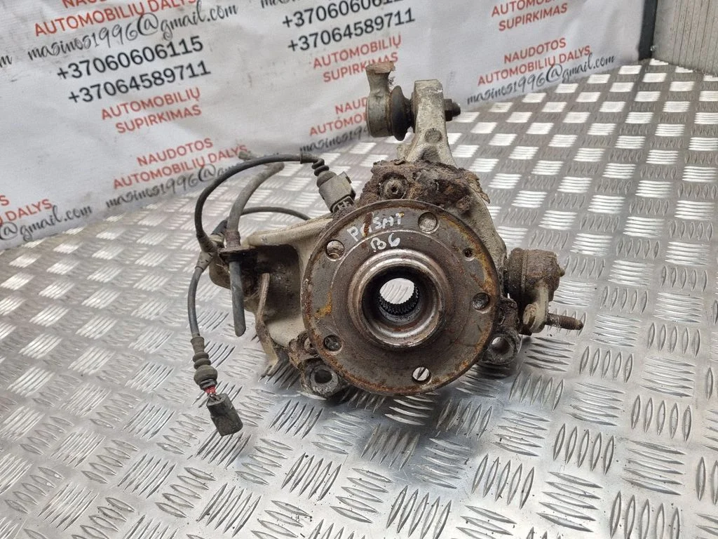 Front wheel hub spindle knuckle 3C0407257F