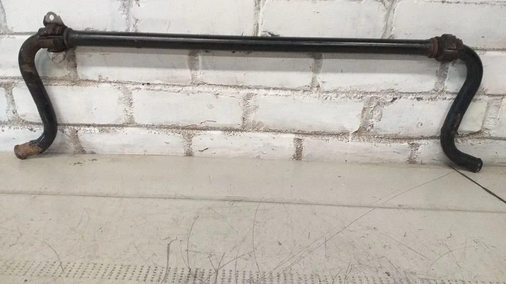 Stabilizator przedni