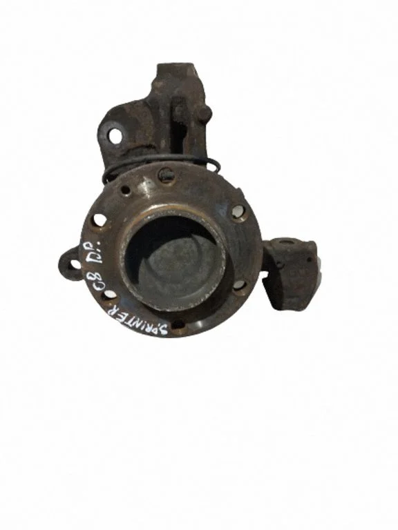 Front wheel hub – front right