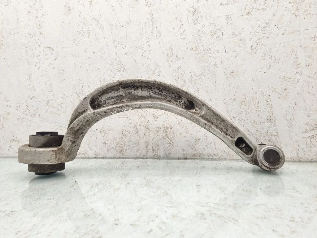 Front lower control arm/wishbone 8K0407696F