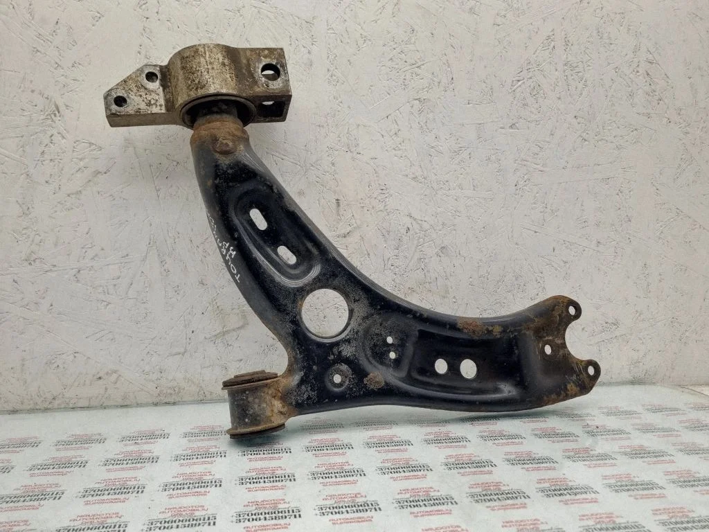 Front lower control arm/wishbone – Volkswagen Touran II (2010-2016)