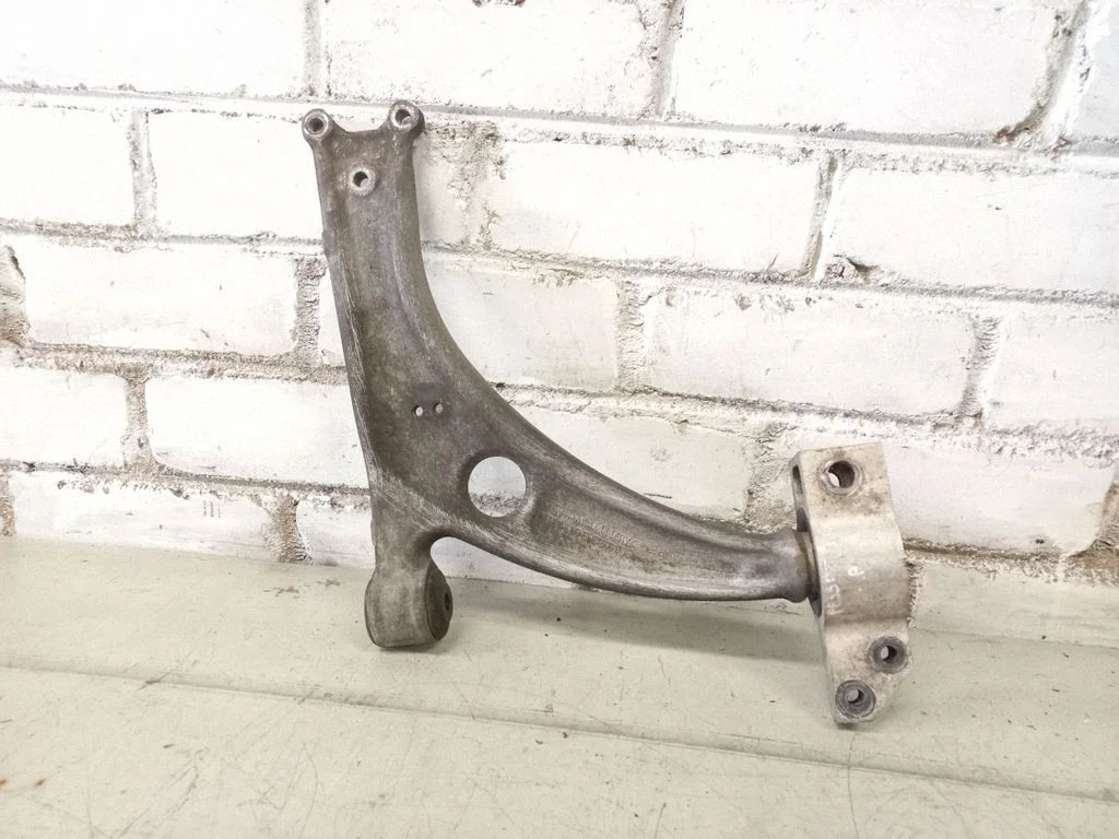 Front lower control arm/wishbone 3C0407153B