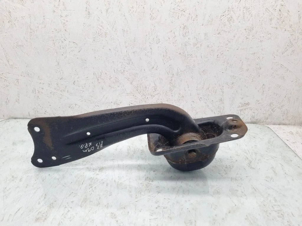 Tagumine õõtshoob 1K0501475