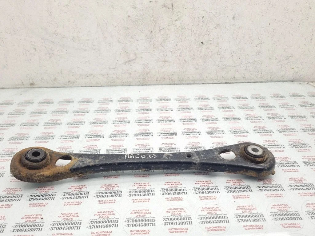 Wahacz tylny górny 4F0501529C