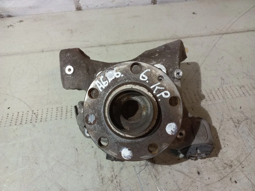 Tagumine rumm 4F0505433E