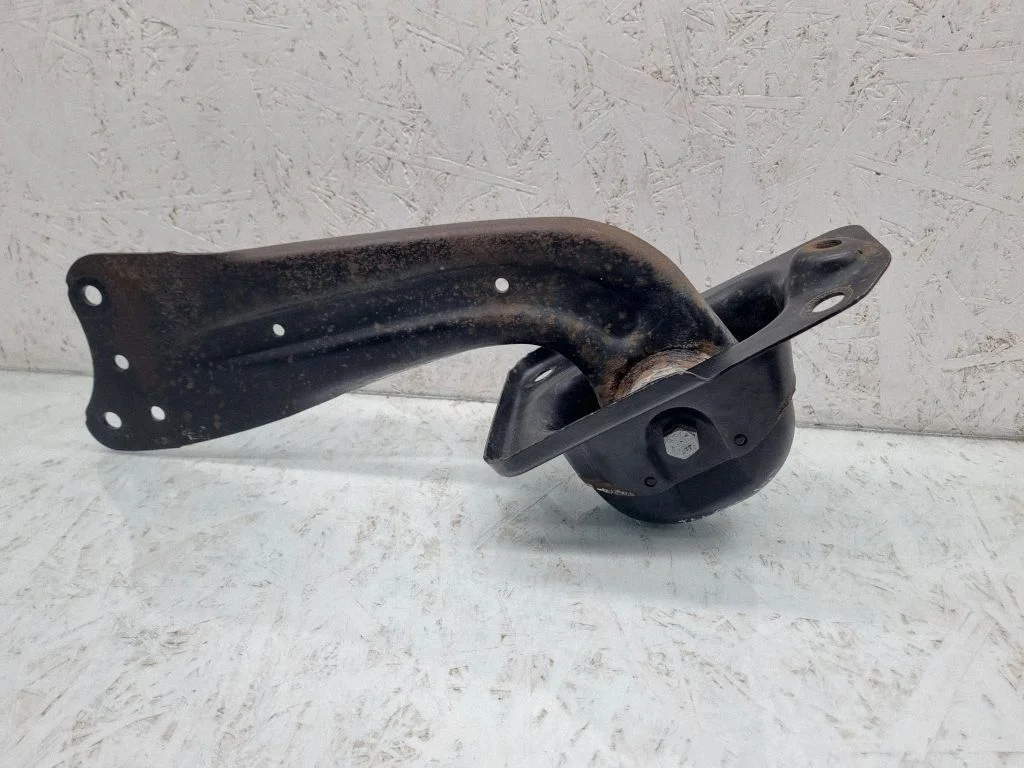 Rear upper control arm/wishbone 1K0501475