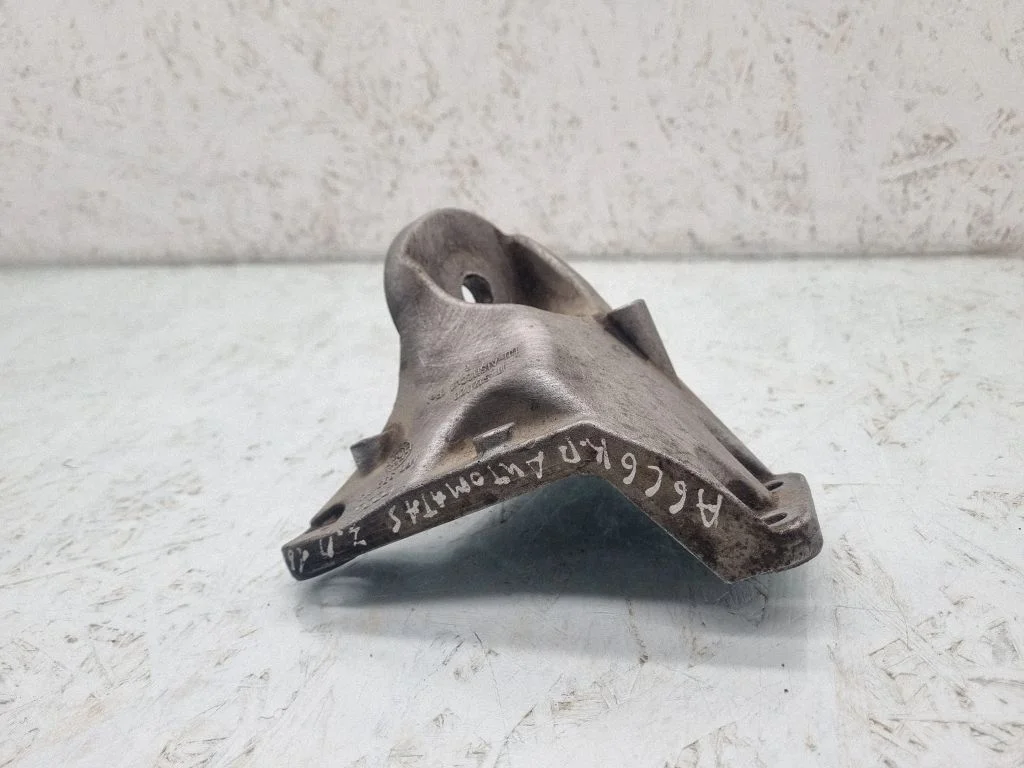 Gearbox mounting bracket 4F0399113B