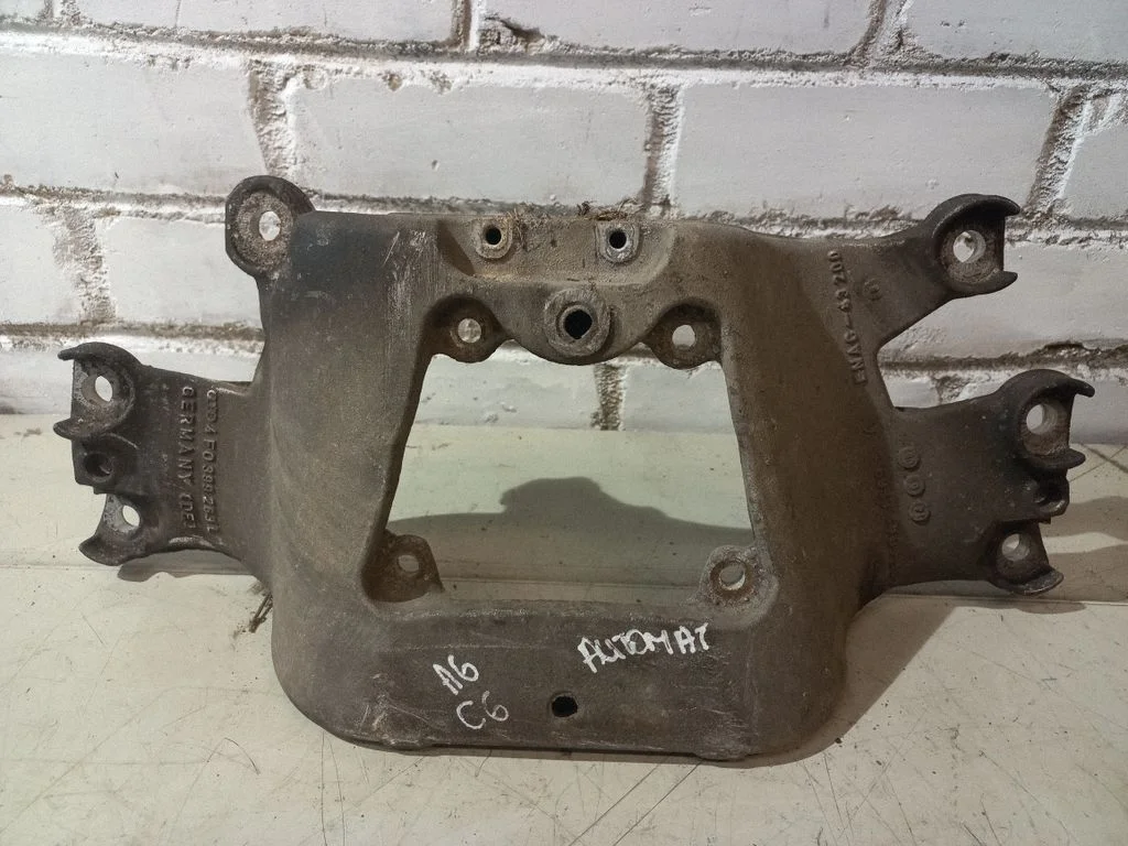 Gearbox mounting bracket 4F0399263L