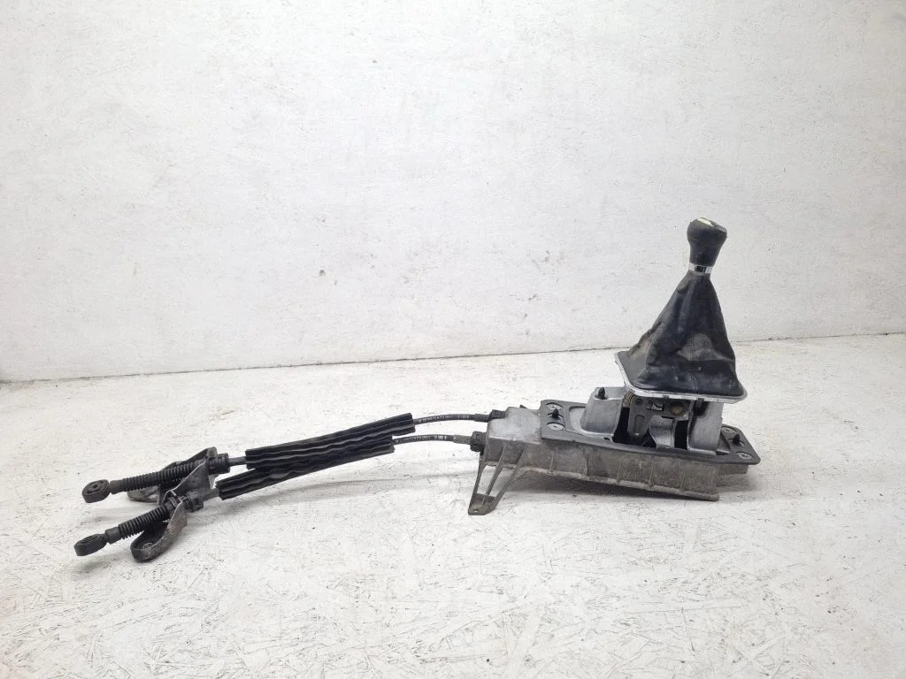 Gear selector mechanism – Volkswagen Touareg I (2002-2010)