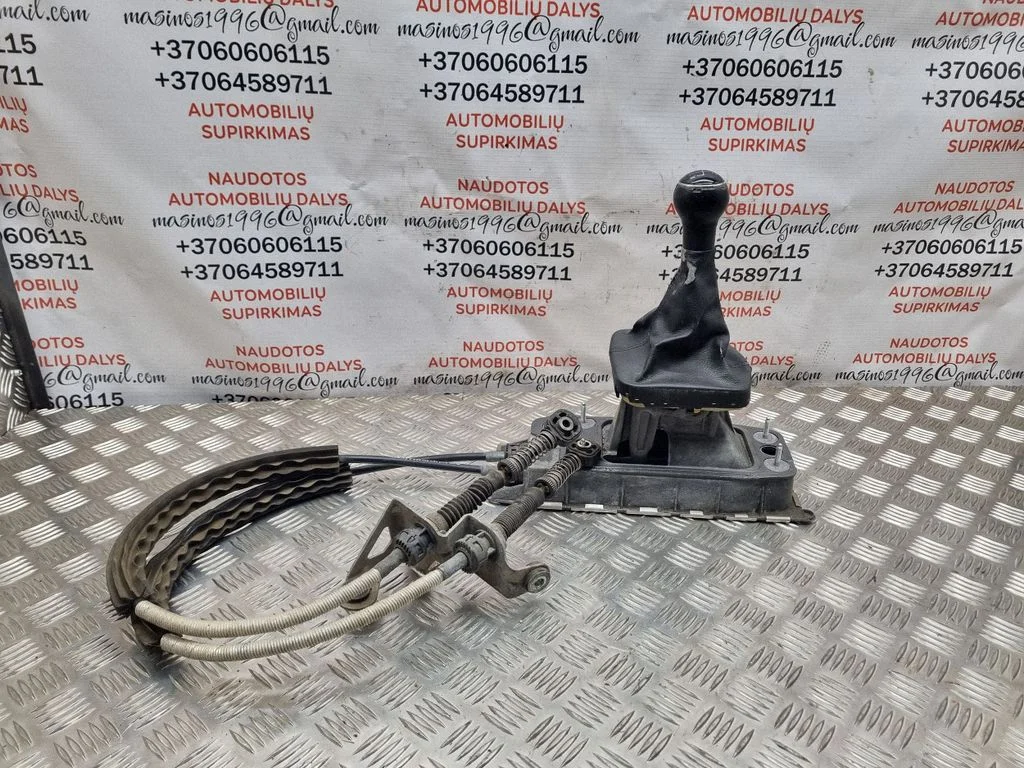 Gear selector mechanism – Volkswagen Golf Plus (2005-2013)