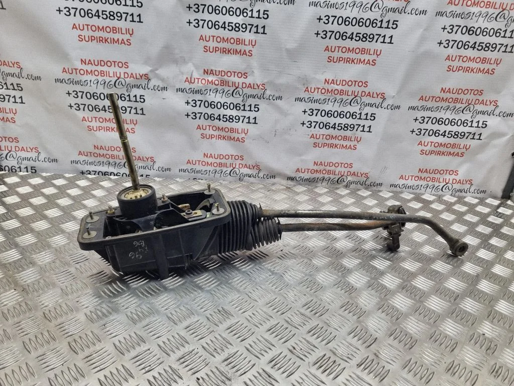 Mechanizm zmiany biegów (kulisa) 8E0711025