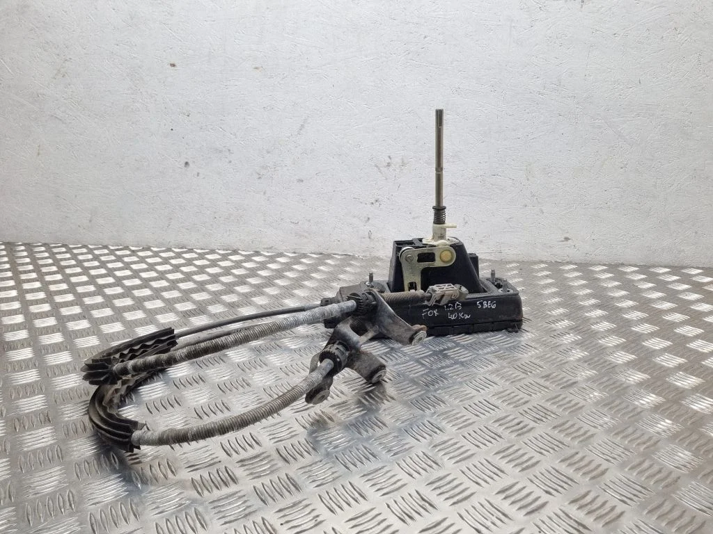 Gear selector mechanism 5Z0803803
