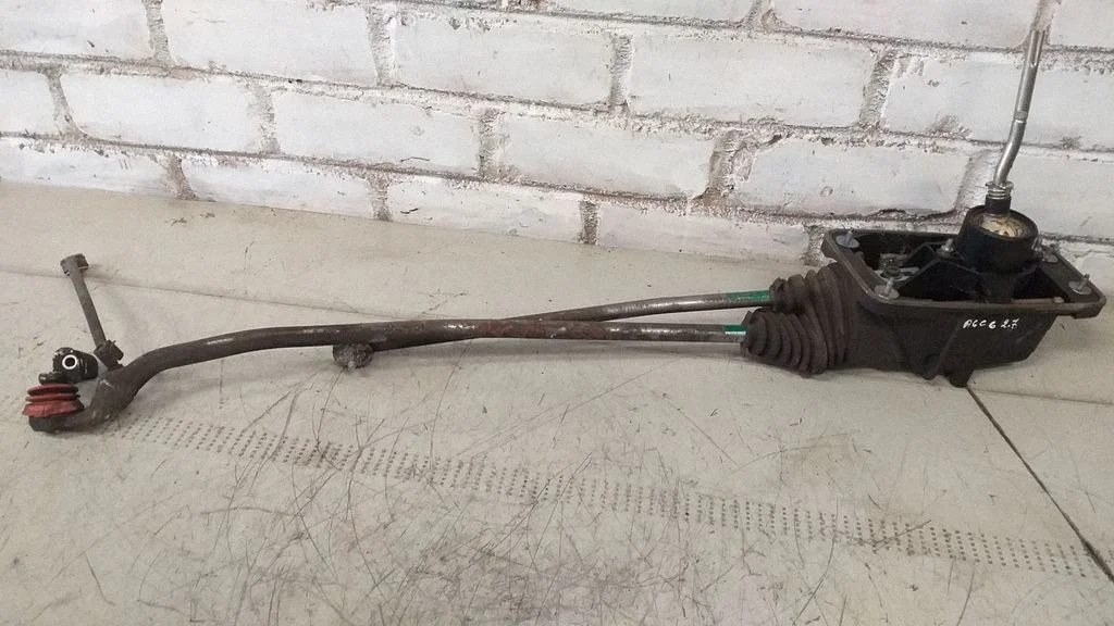Mechanizm zmiany biegów (kulisa) 8E0711025