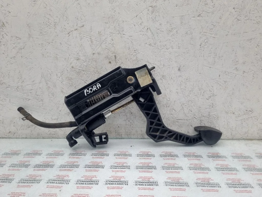 Clutch master cylinder 1J1721373C