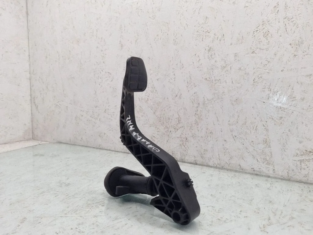 Clutch master cylinder 7M0721401D