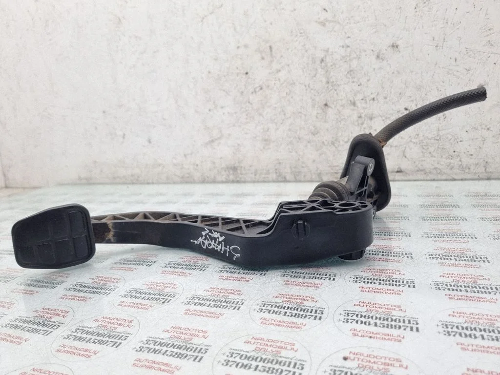 Clutch master cylinder 7M1721321C