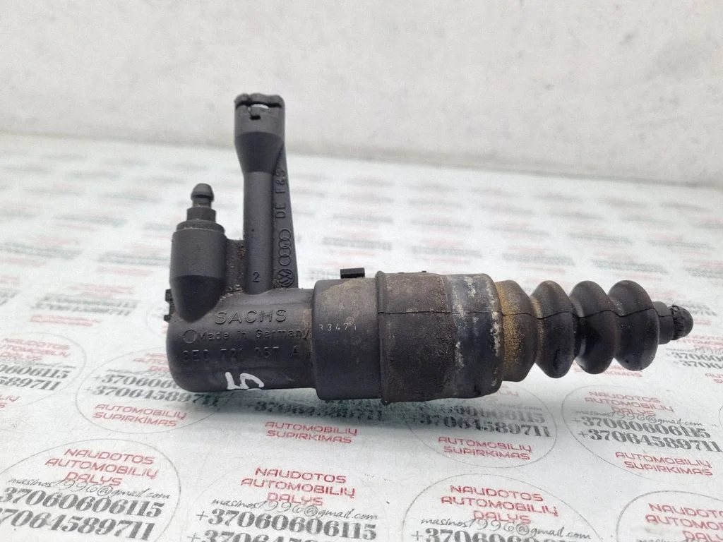 Clutch master cylinder – Volkswagen Passat B5 (1997-2000)