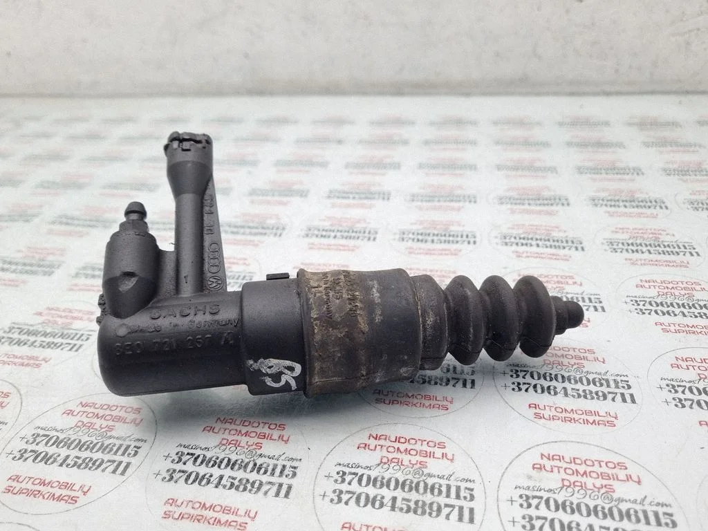 Clutch master cylinder – Volkswagen Passat B5 (1997-2000)