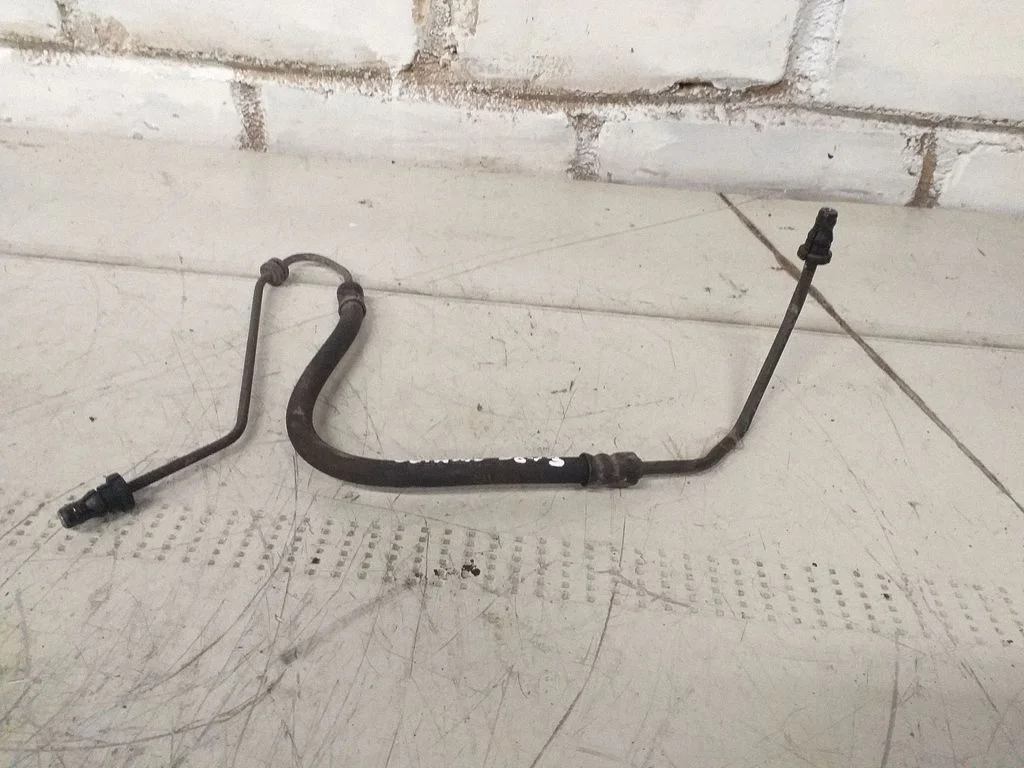 Clutch pipe/line