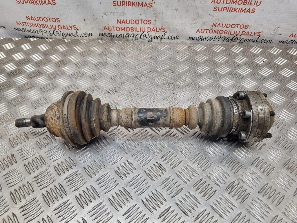 Front driveshaft – left