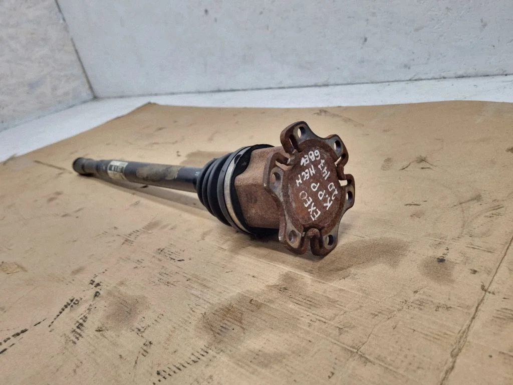 Front driveshaft 8E0407271AT