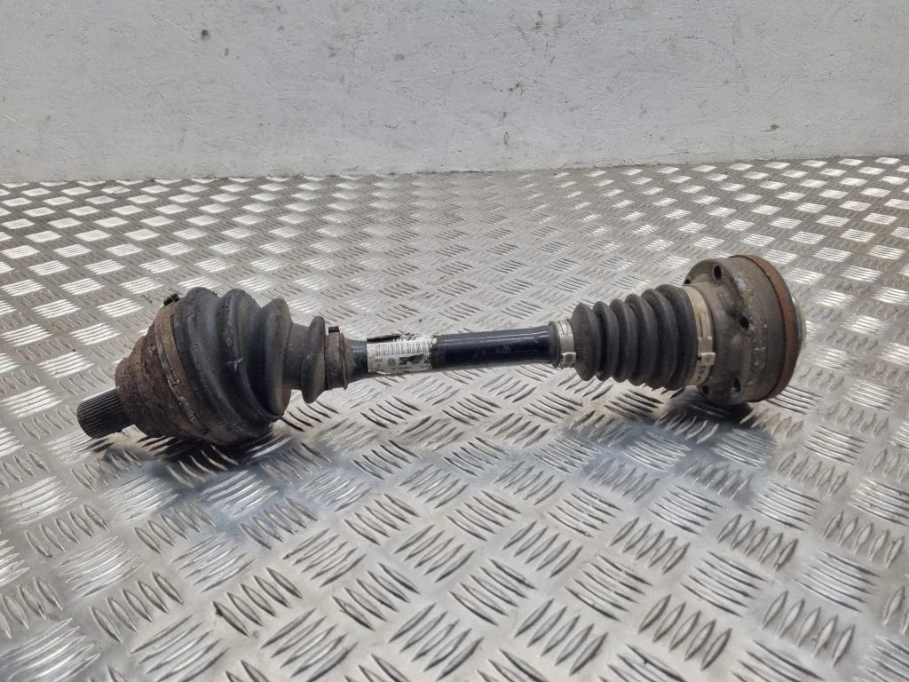 Front driveshaft – front left