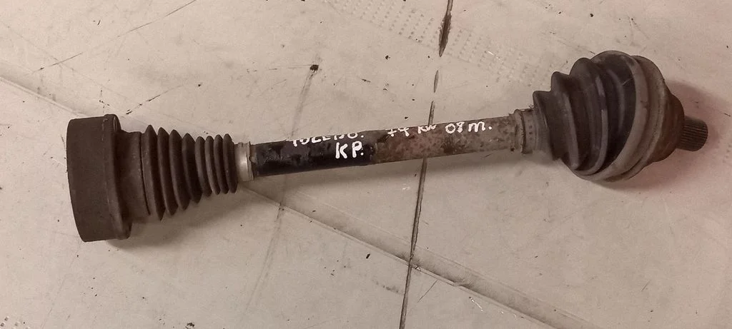 Front driveshaft – front left