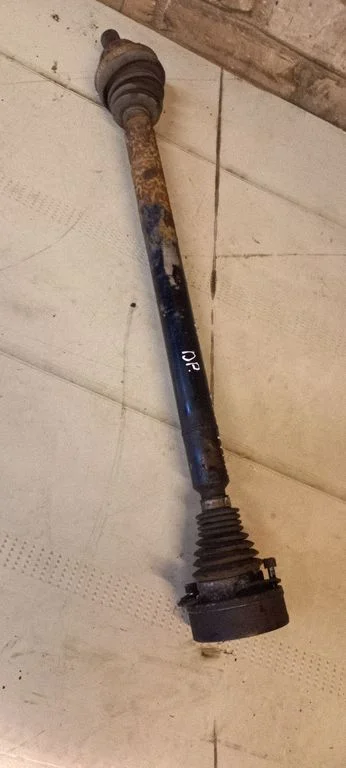 Front driveshaft – front right