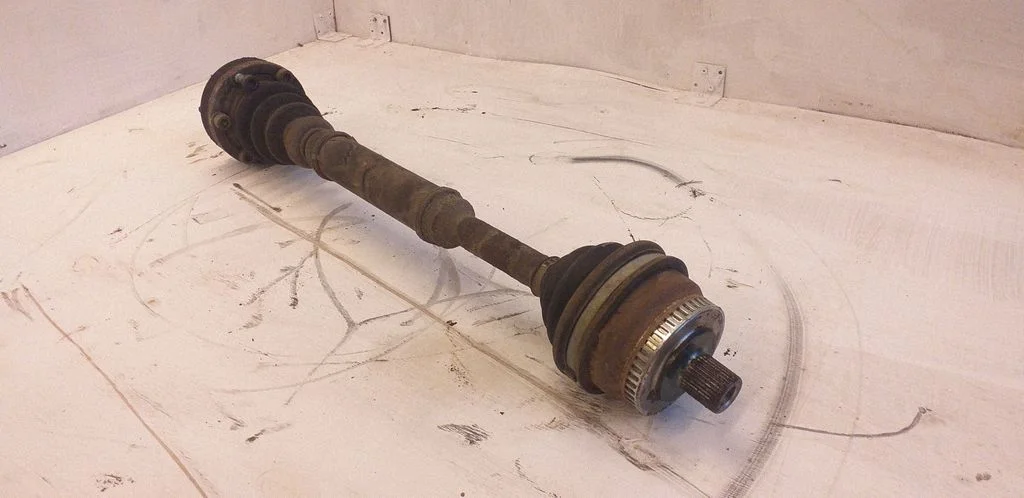 Front driveshaft – front right