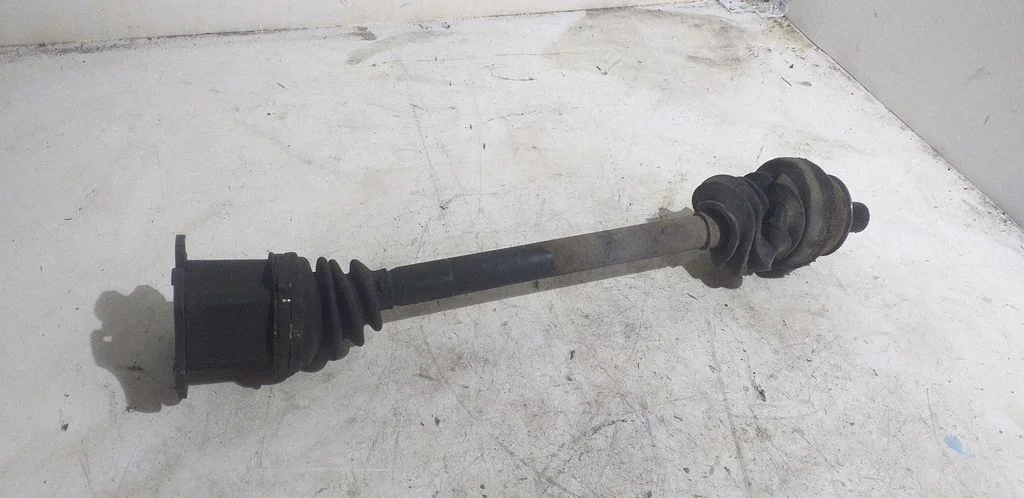 Front driveshaft – front left